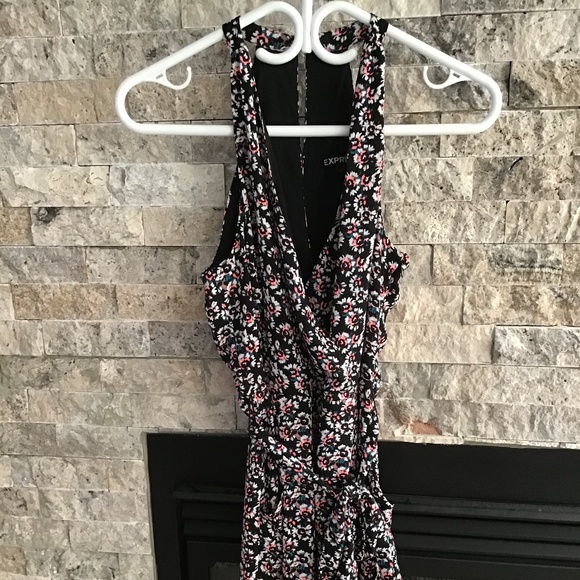 Express Floral Romper - Picture 1 of 3